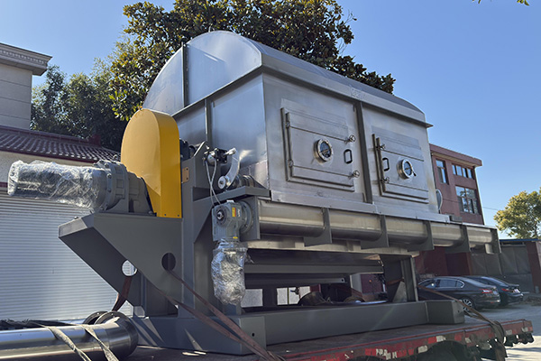 Overseas customers ordered roller scraper dryers and have shipped them!