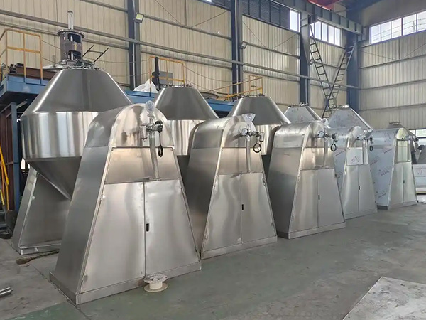 Double cone rotary vacuum drying